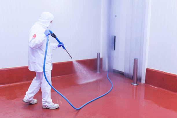 Best Animal Enclosure Cleaning  in Lincoln, MO